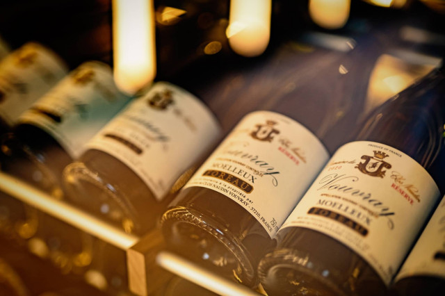 Close up wine cellars contemporaneo-cantina