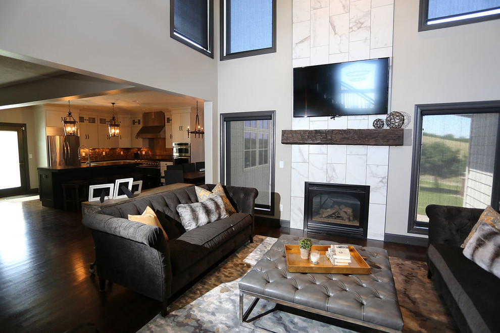 Home design - transitional home design idea