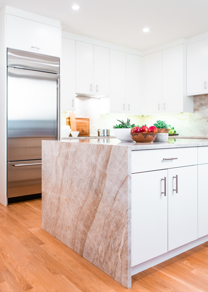 Transitional kitchen photo in Boston