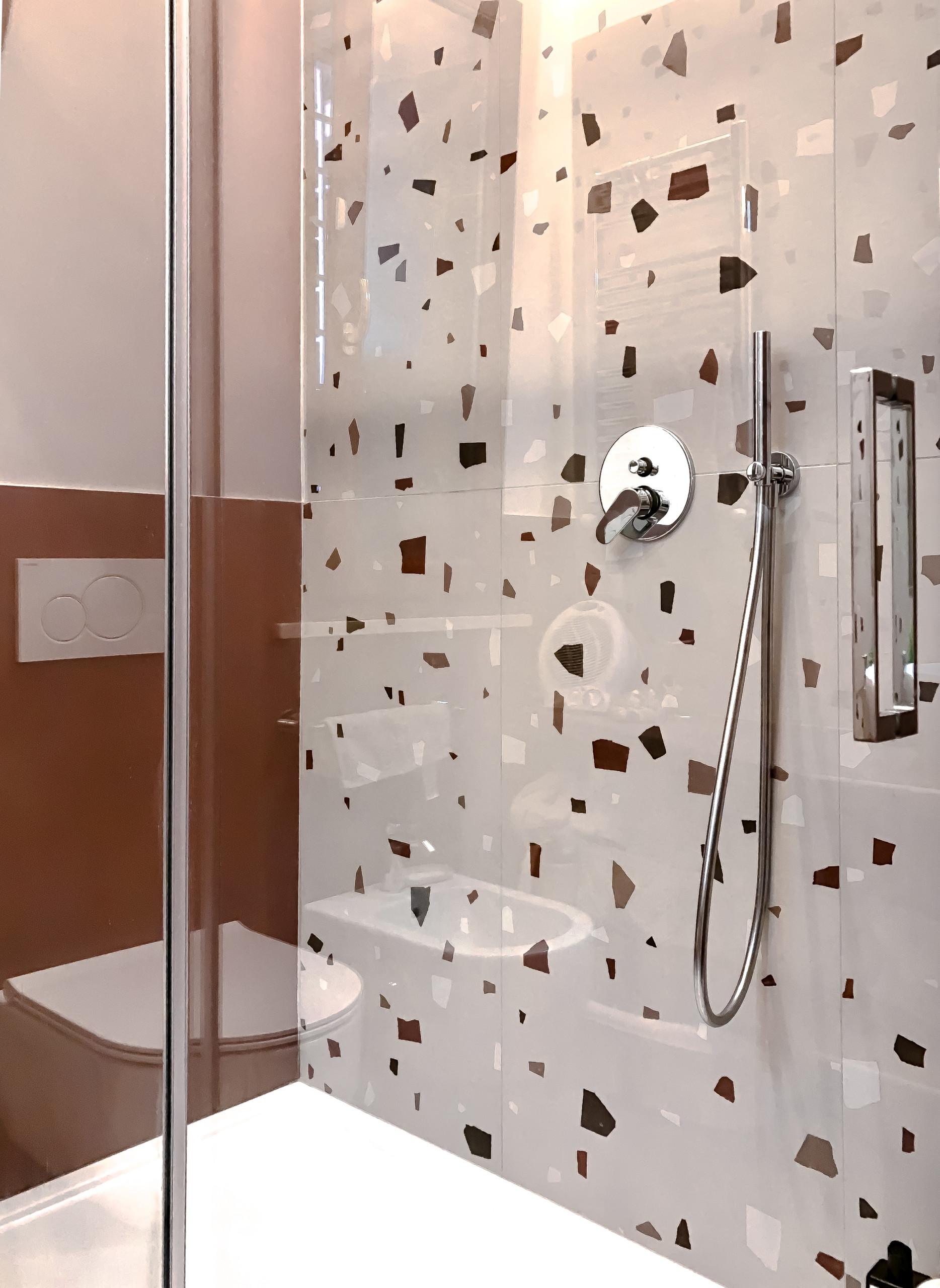 Bagno | Dettaglio doccia e parete