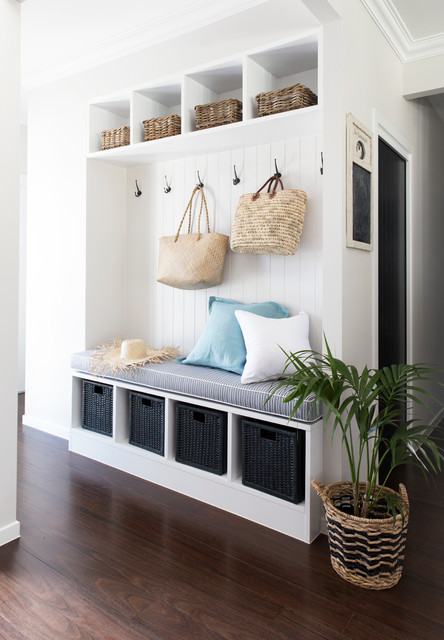 Mudroom beach-style-entry