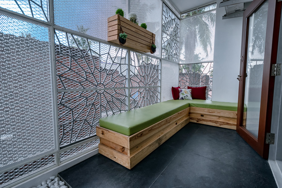 Photo of a contemporary terrace & balcony in Bengaluru.