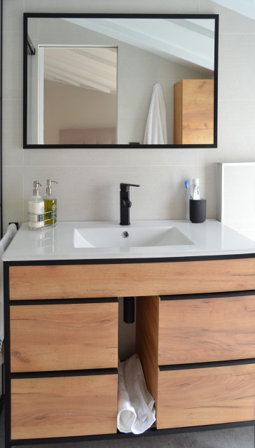 BA&Ntilde;O industrielt-badevaerelse