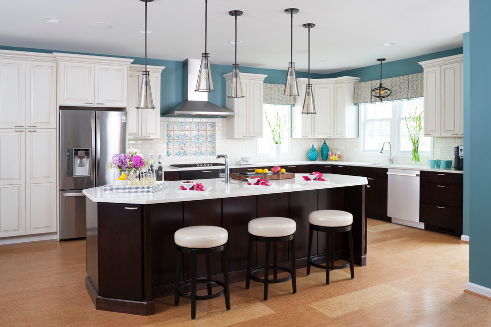 Example of a transitional kitchen design in DC Metro