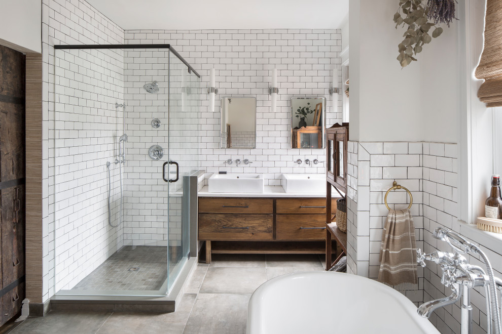 Bathroom - transitional bathroom idea in St Louis