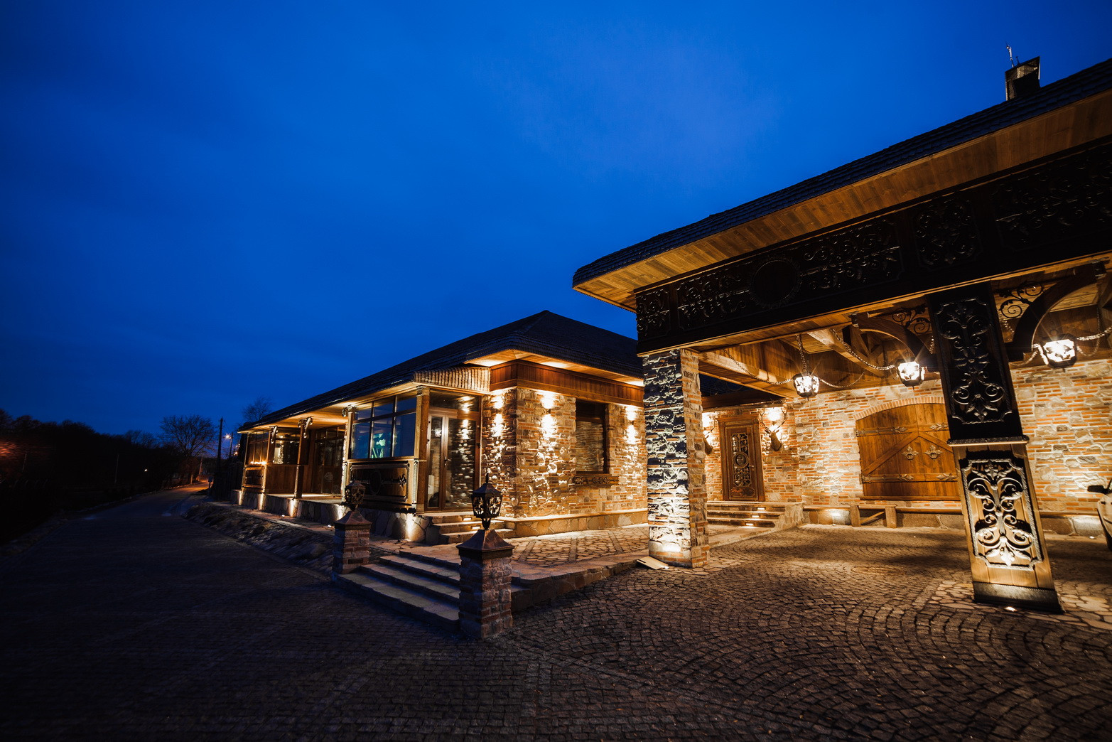 Архитектурная подсветка фасада