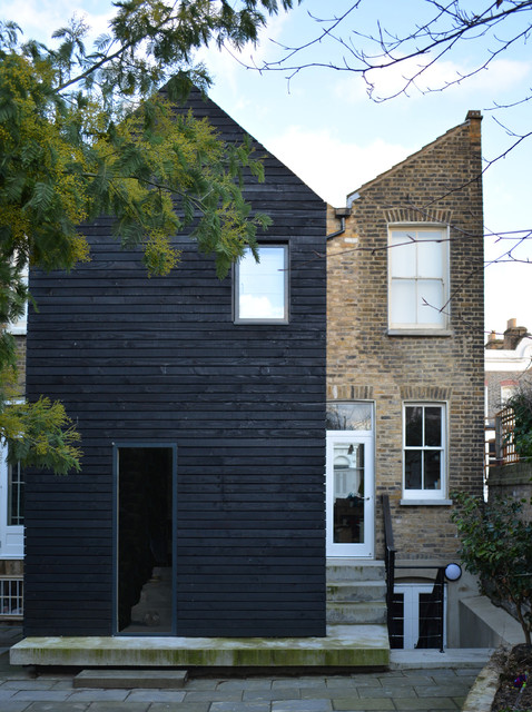Rear extension view from garden trendy-hus-og-facade