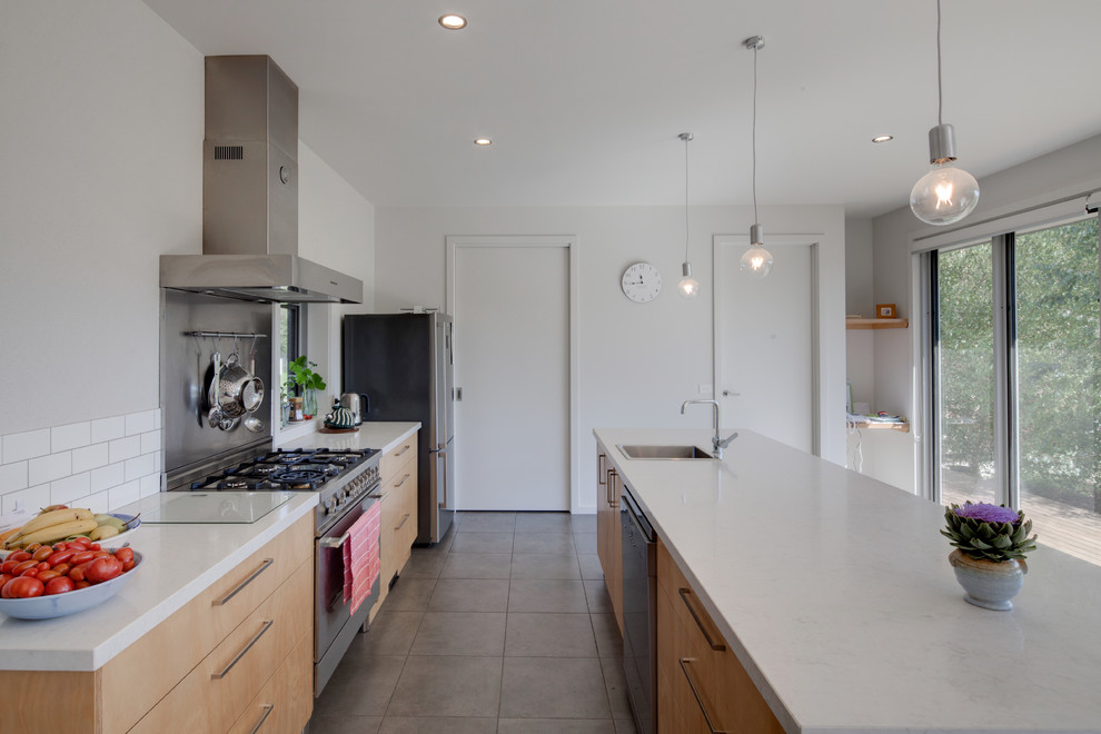 Contemporary kitchen in Melbourne.