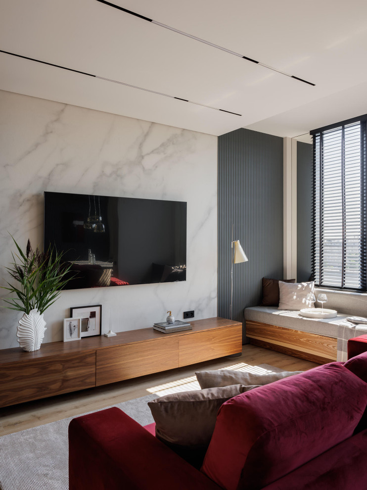 Современная квартира с бордовыми акцентами в ЖК "Притяжение" - 146 м2