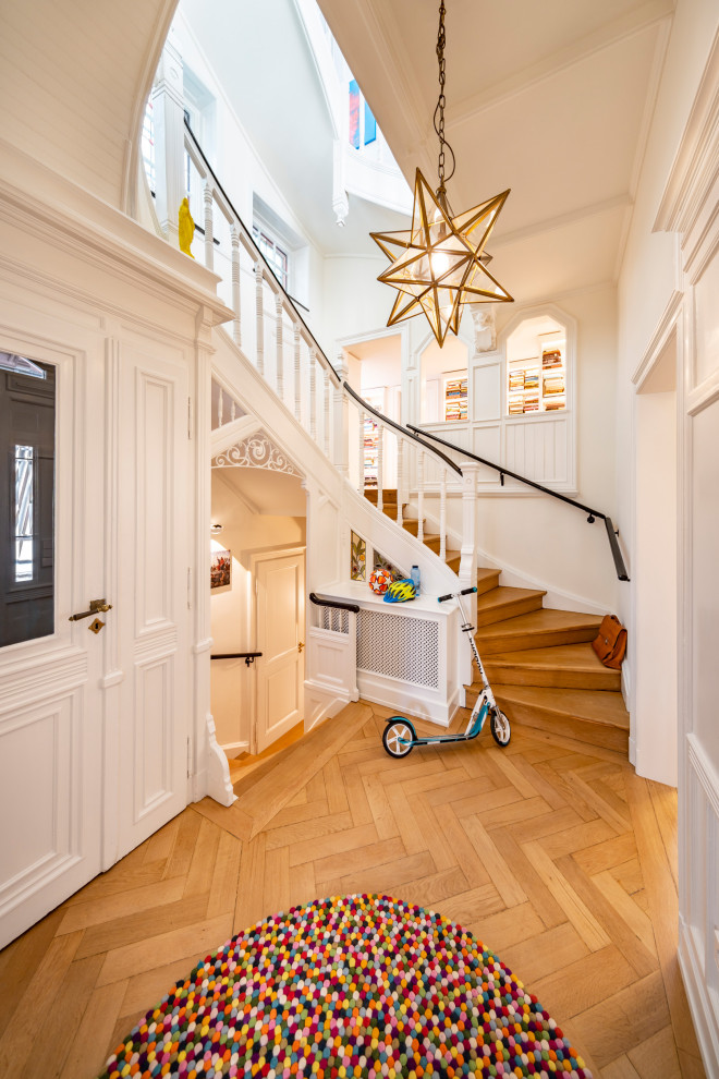 Eklektischer Eingang in Frankfurt am Main