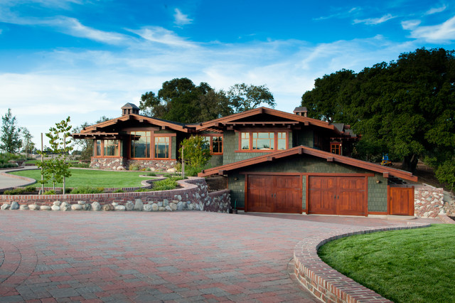 Front Exterio craftsman-facade