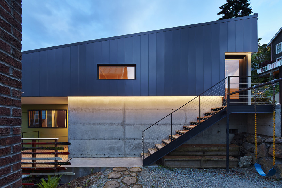 Small modern detached two-car garage in Seattle.