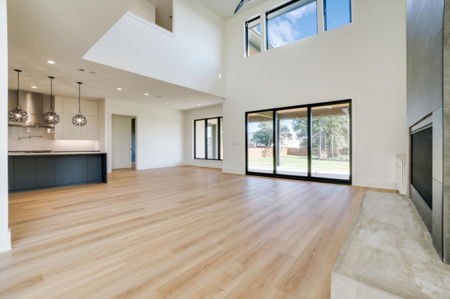 1004 Cooks living-room
