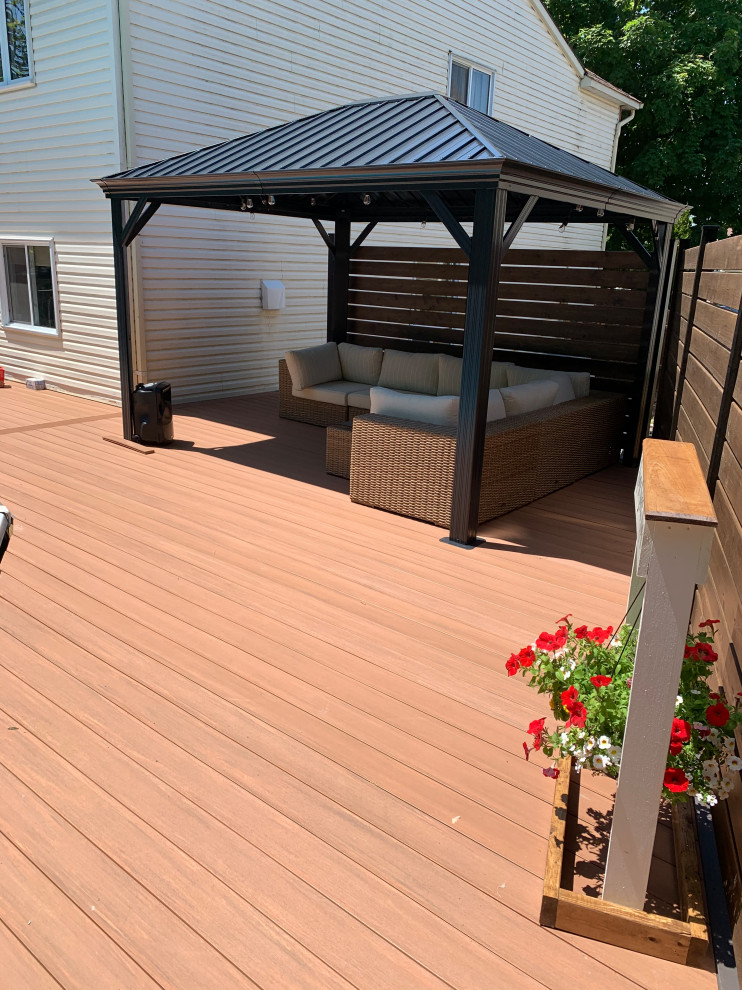 Azek Cypress and Dark hickory deck around pool