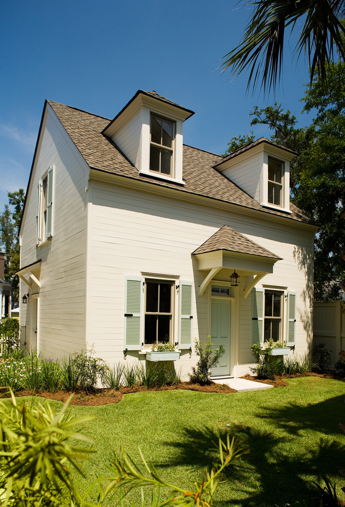 This is an example of a traditional shed and granny flat in Charleston.