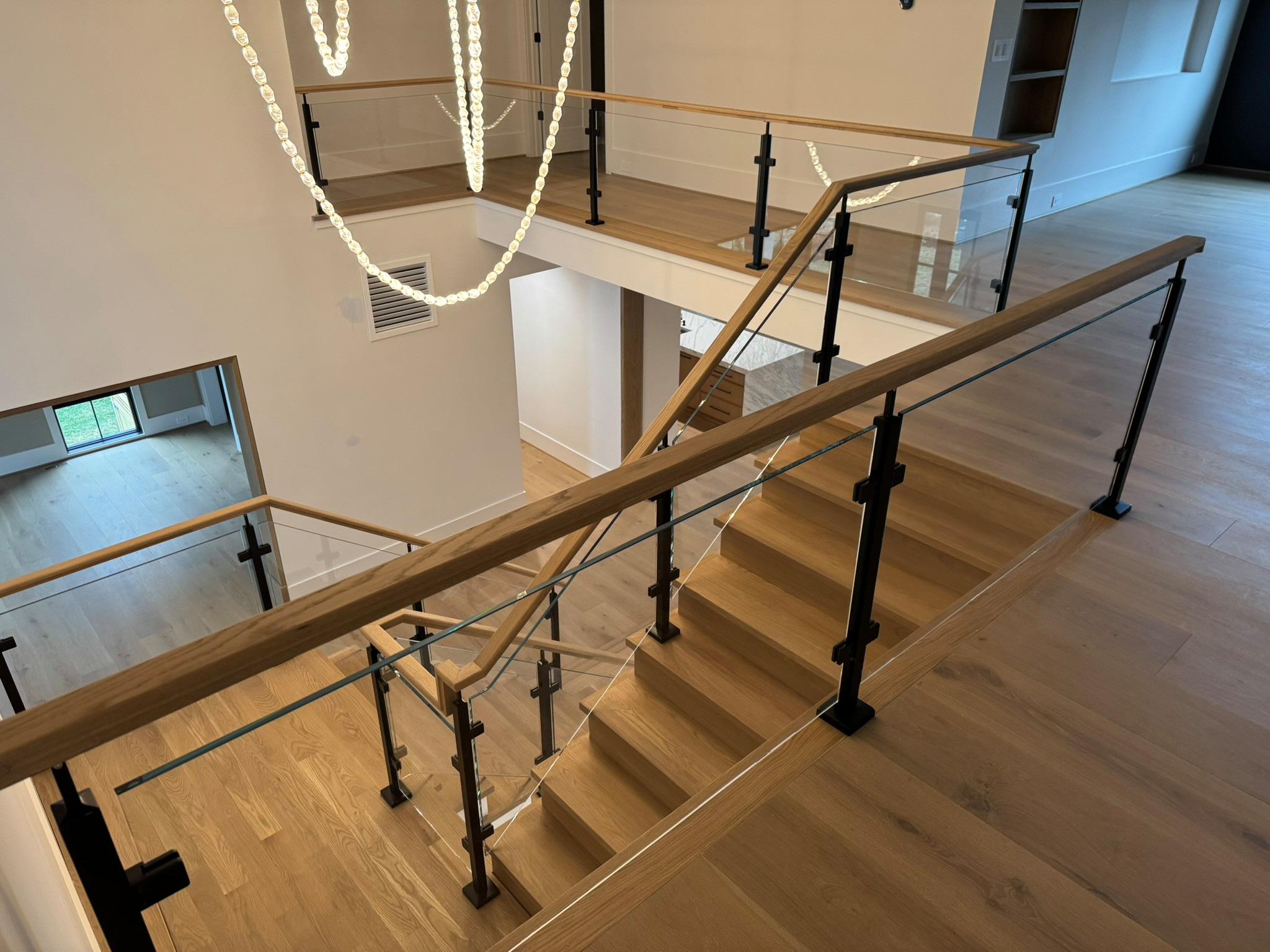 134_Modern White Oak Stair with Glass Balustrade, Vienna, VA 22180