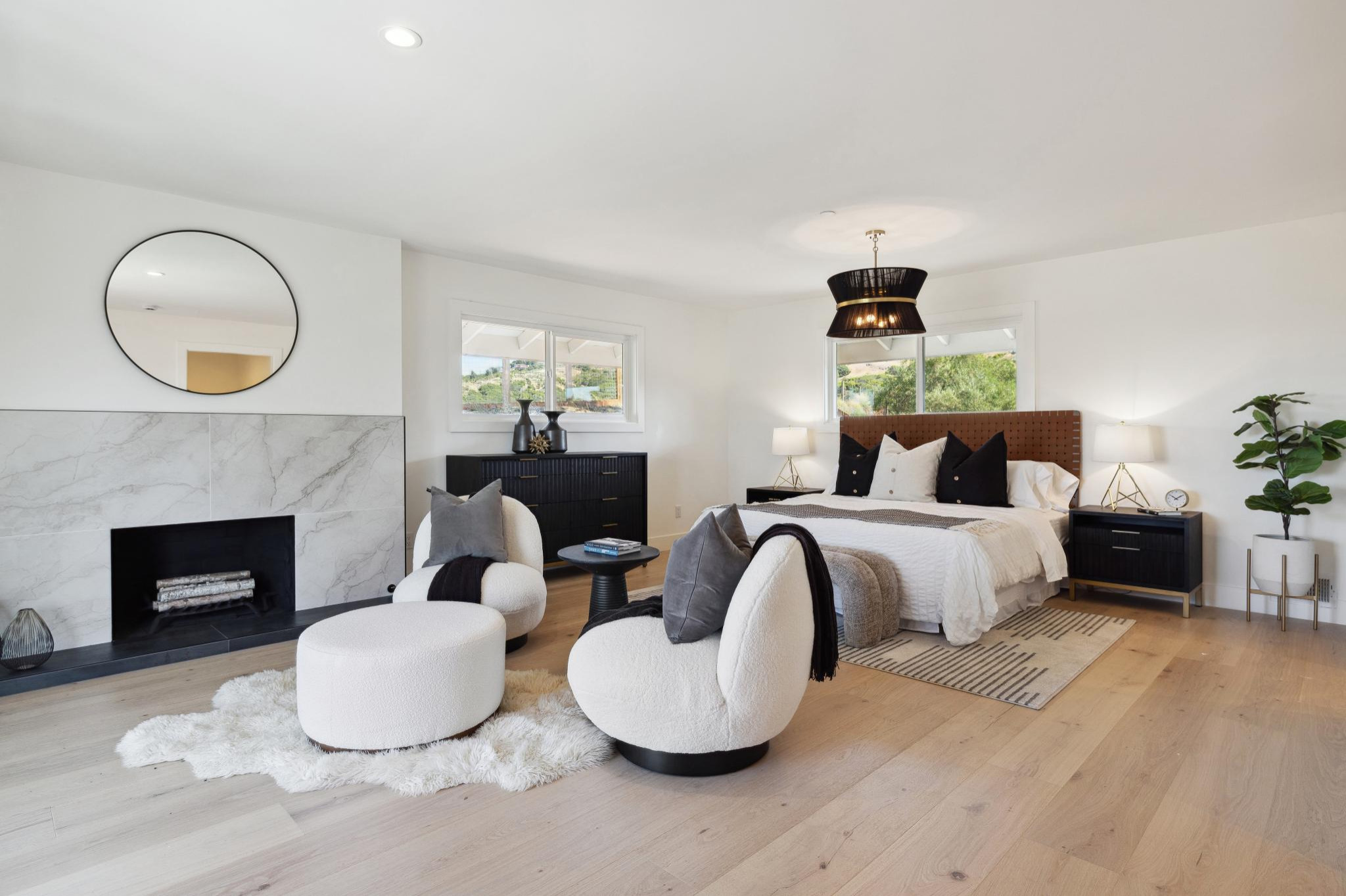 HOME STAGING