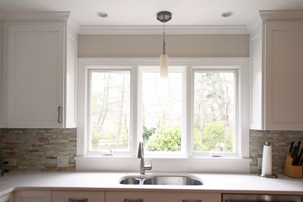 Home design - transitional home design idea