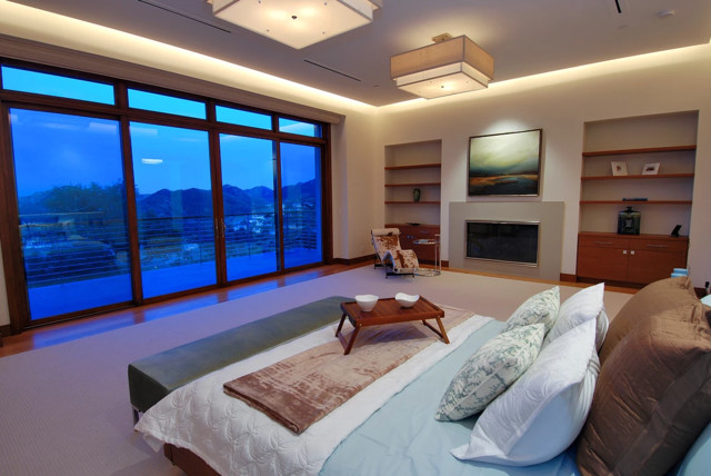 Modern Estate bedroom