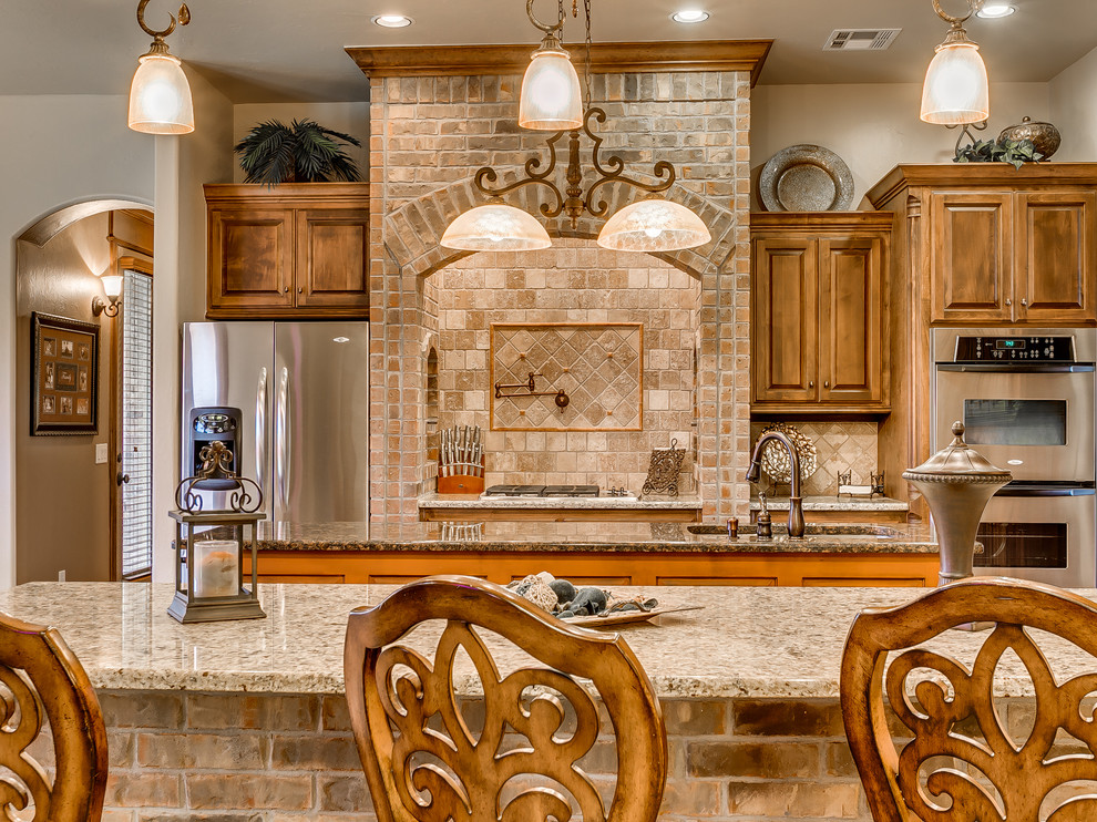 This is an example of a traditional kitchen in Oklahoma City.