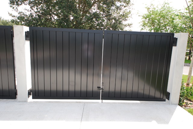Aluminum Gates mediterraneen-facade