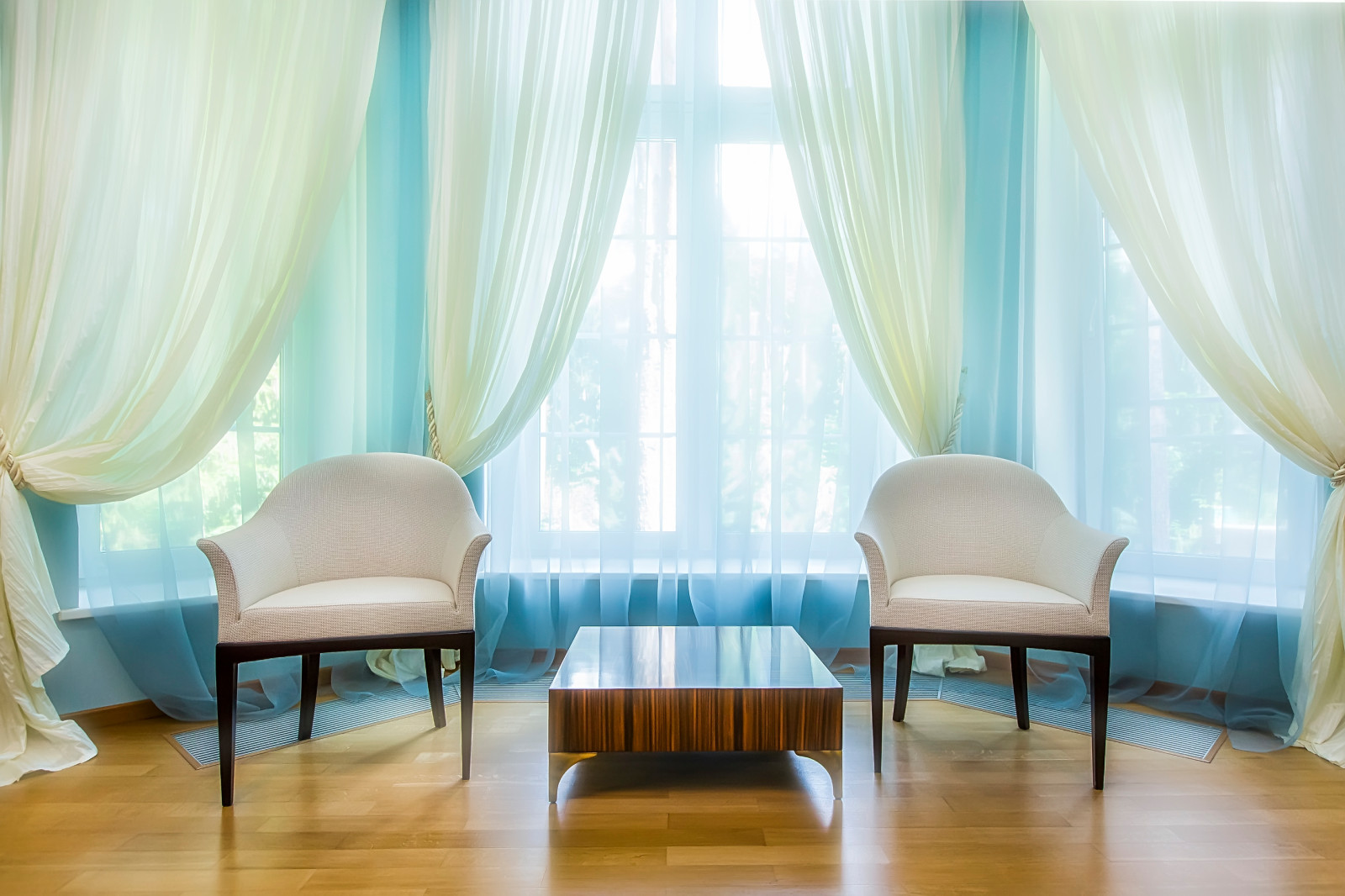 голубая гостинная