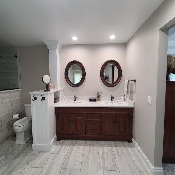 Bathroom - transitional bathroom idea in Grand Rapids