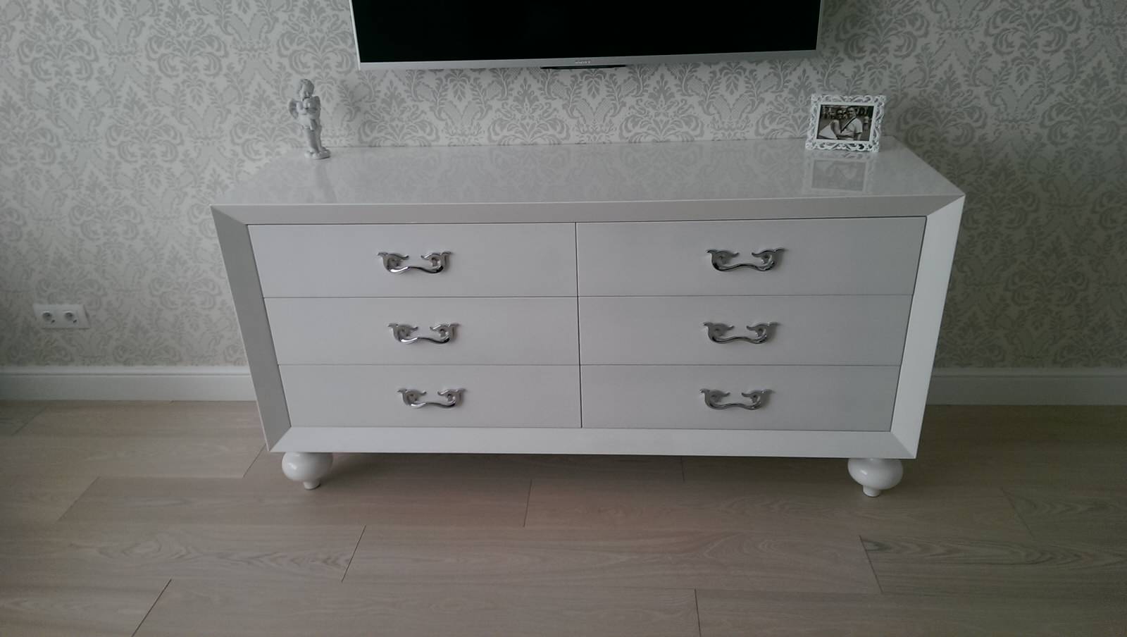 Комод, тумбы прикроватные