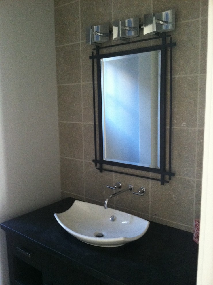 Example of a transitional bathroom design in Phoenix