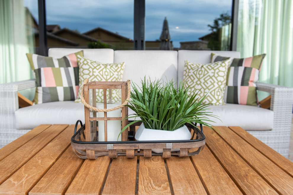 Inspiration for a transitional home design remodel in Phoenix
