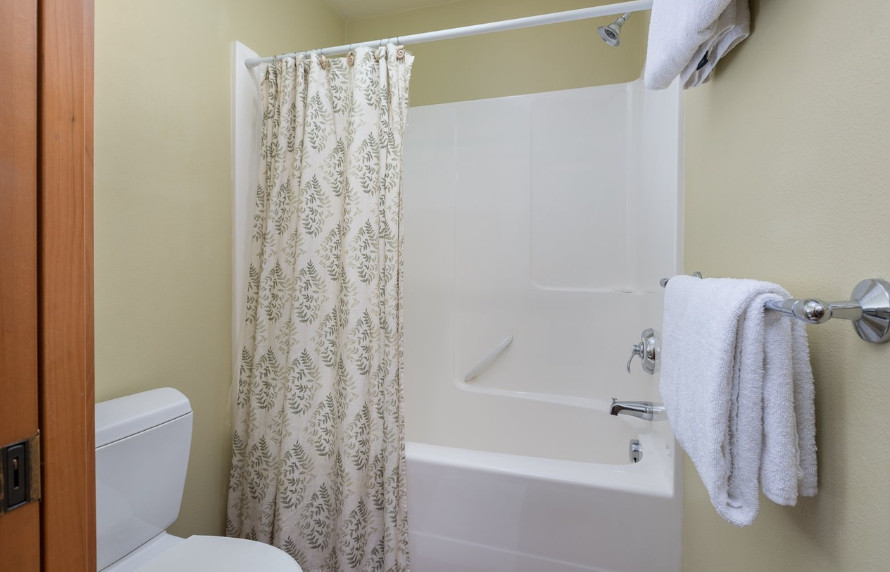 "Beach Me" Lincoln City, OR Short-term Rental Remodel