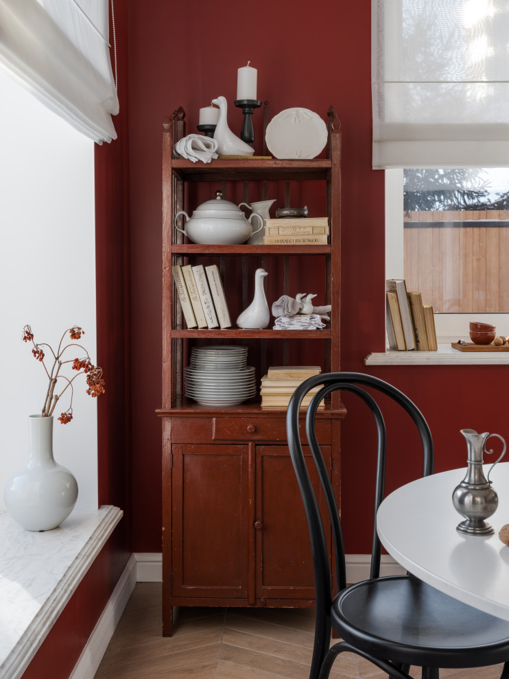 с французским акцентом