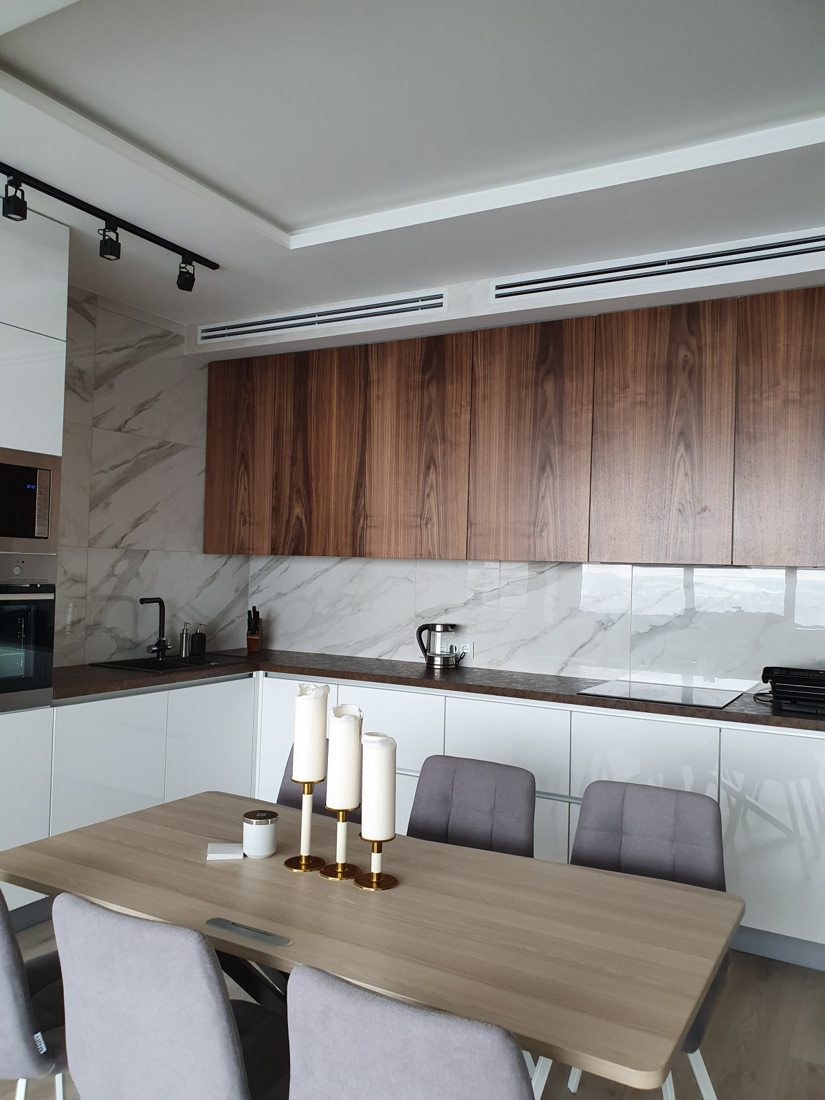 Кухня в современном стиле, ЖК Лазурные Небеса, г. Казань