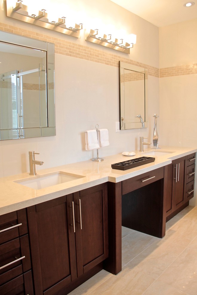 Pape Master Ensuite - Danforth, ON