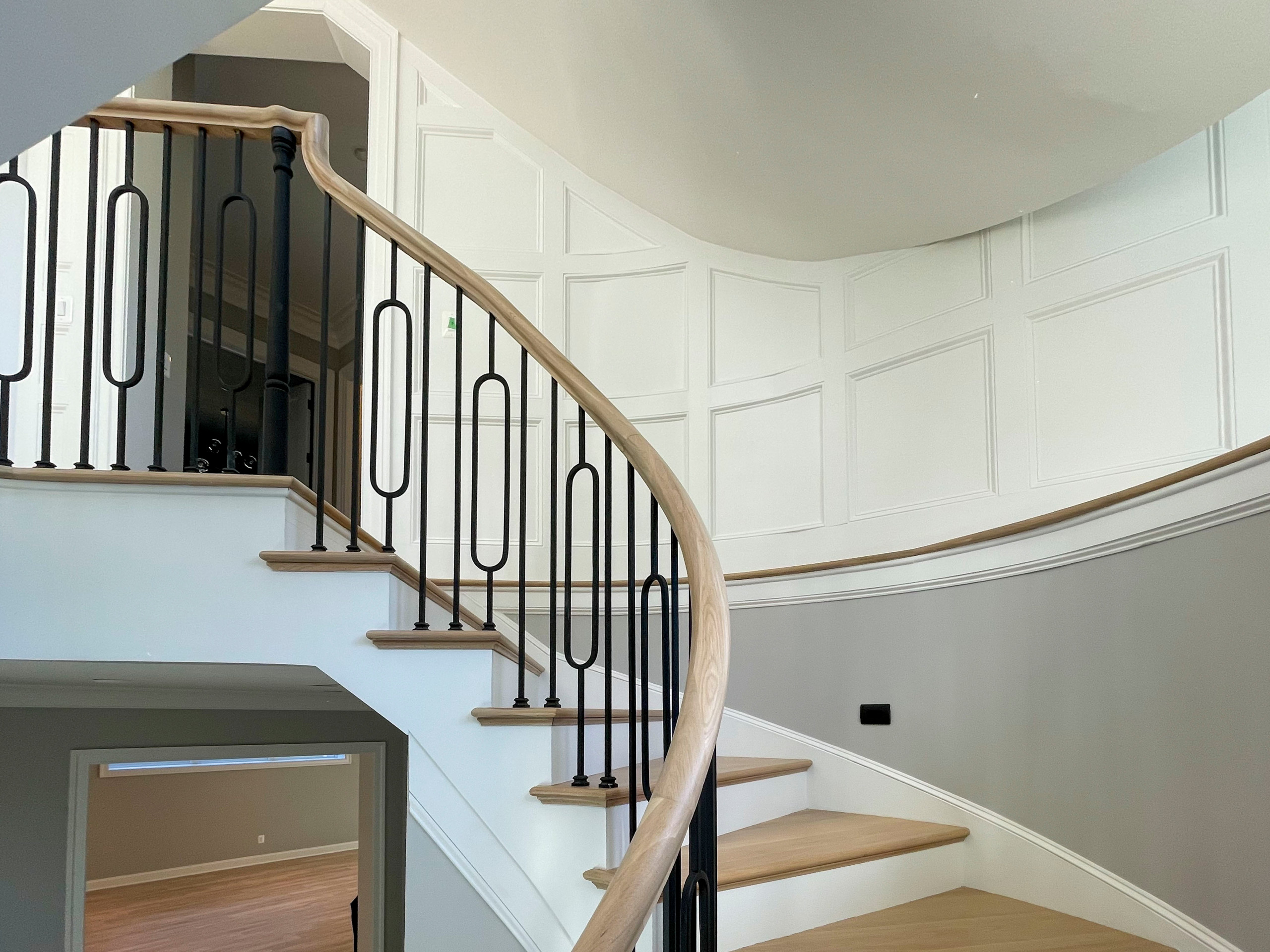 95_Remarkable and elegant floating elliptical staircase, McLean, VA 22101