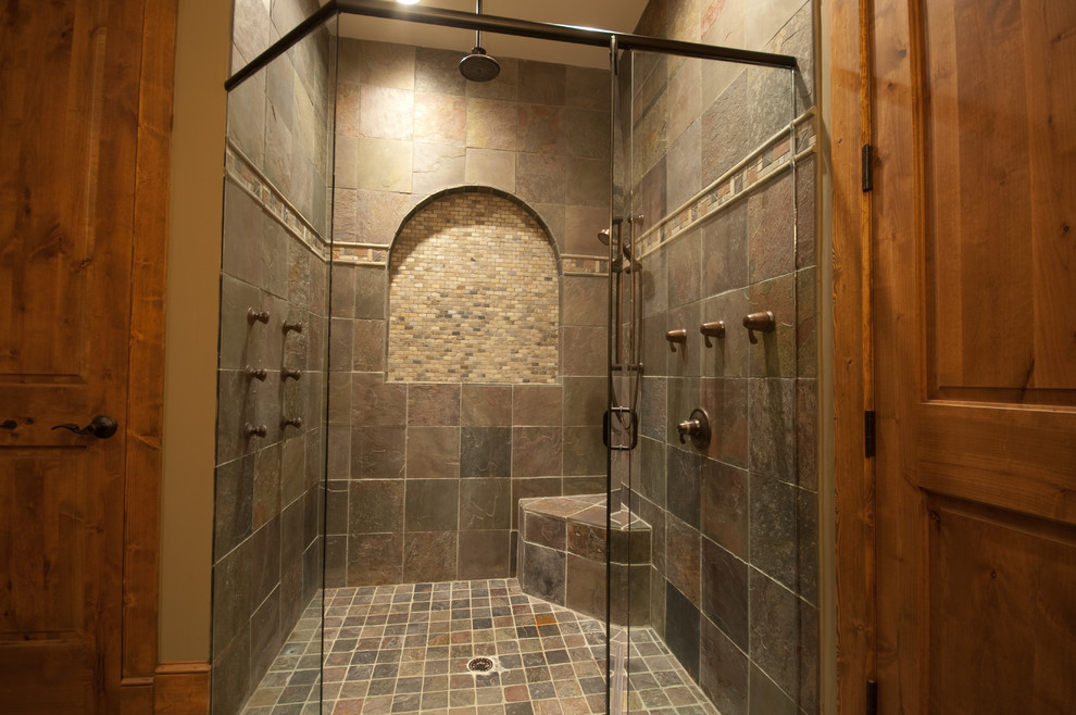 Bathroom - rustic bathroom idea