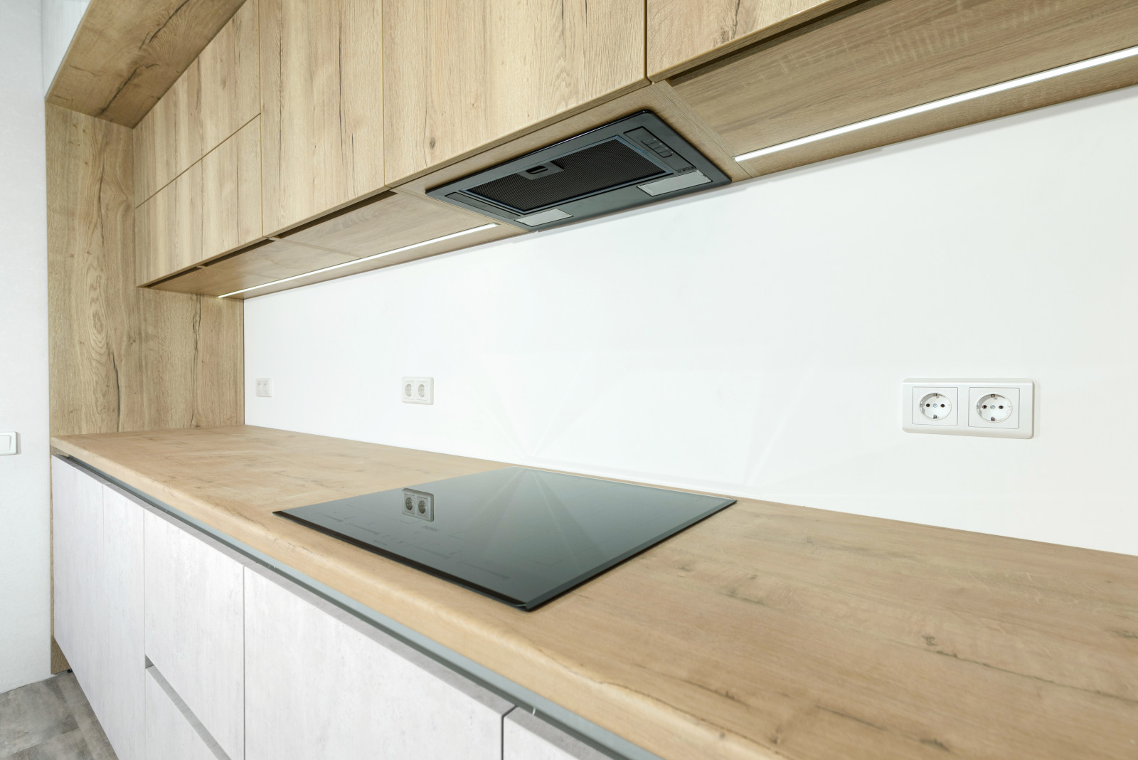 Кухонный гарнитур в стиле минимализм 5