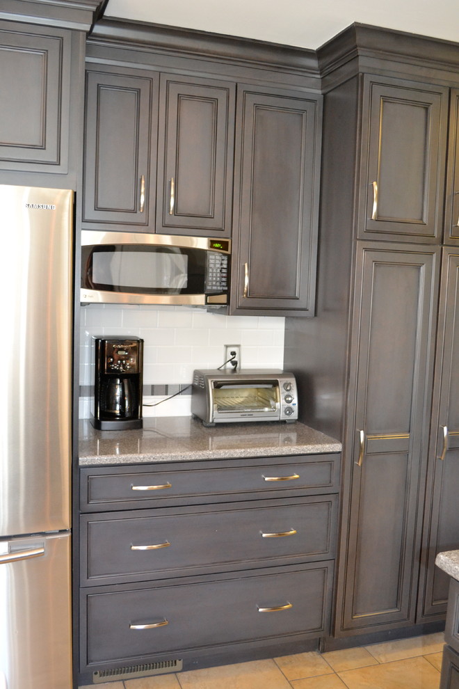 Example of a transitional kitchen design in Baltimore