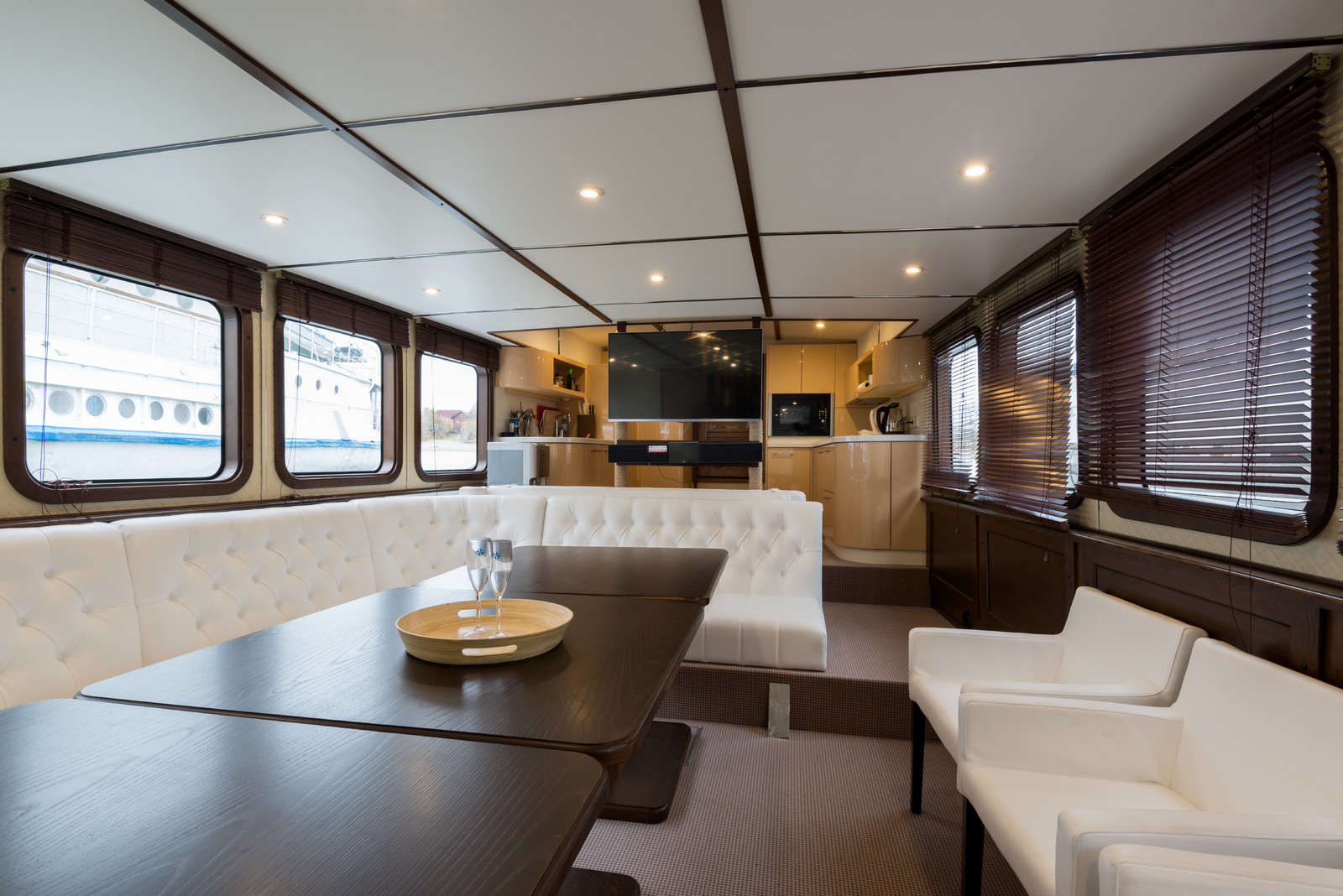 Интерьер теплохода