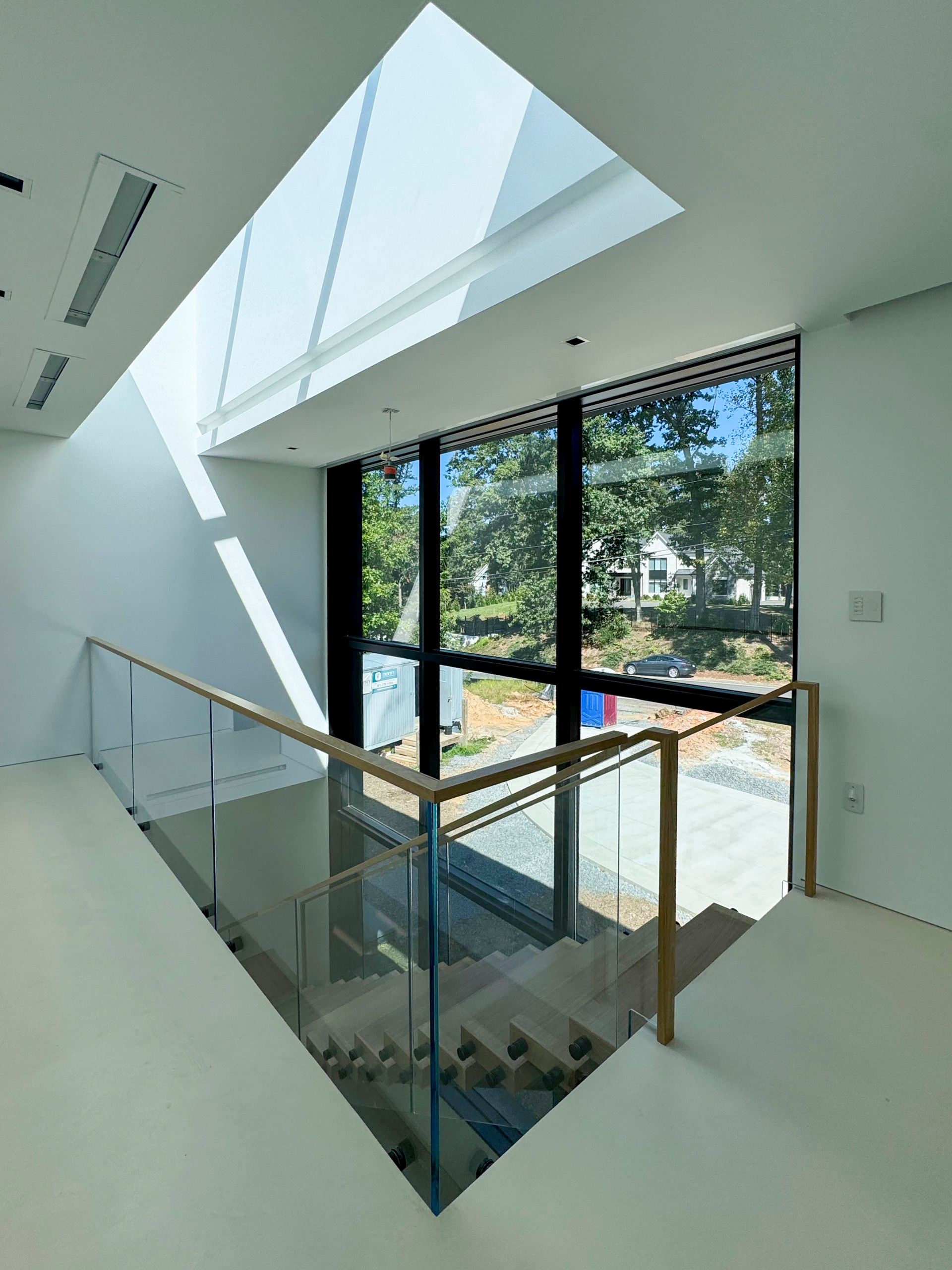 126_Visually Open and Light Contemporary Staircase, Mclean, VA 22102