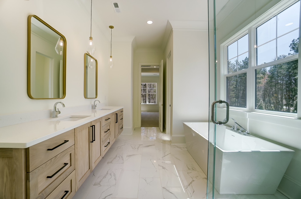 Eastover HG1 - Black and White Modern Farmhouse - Farmhouse - Bathroom ...