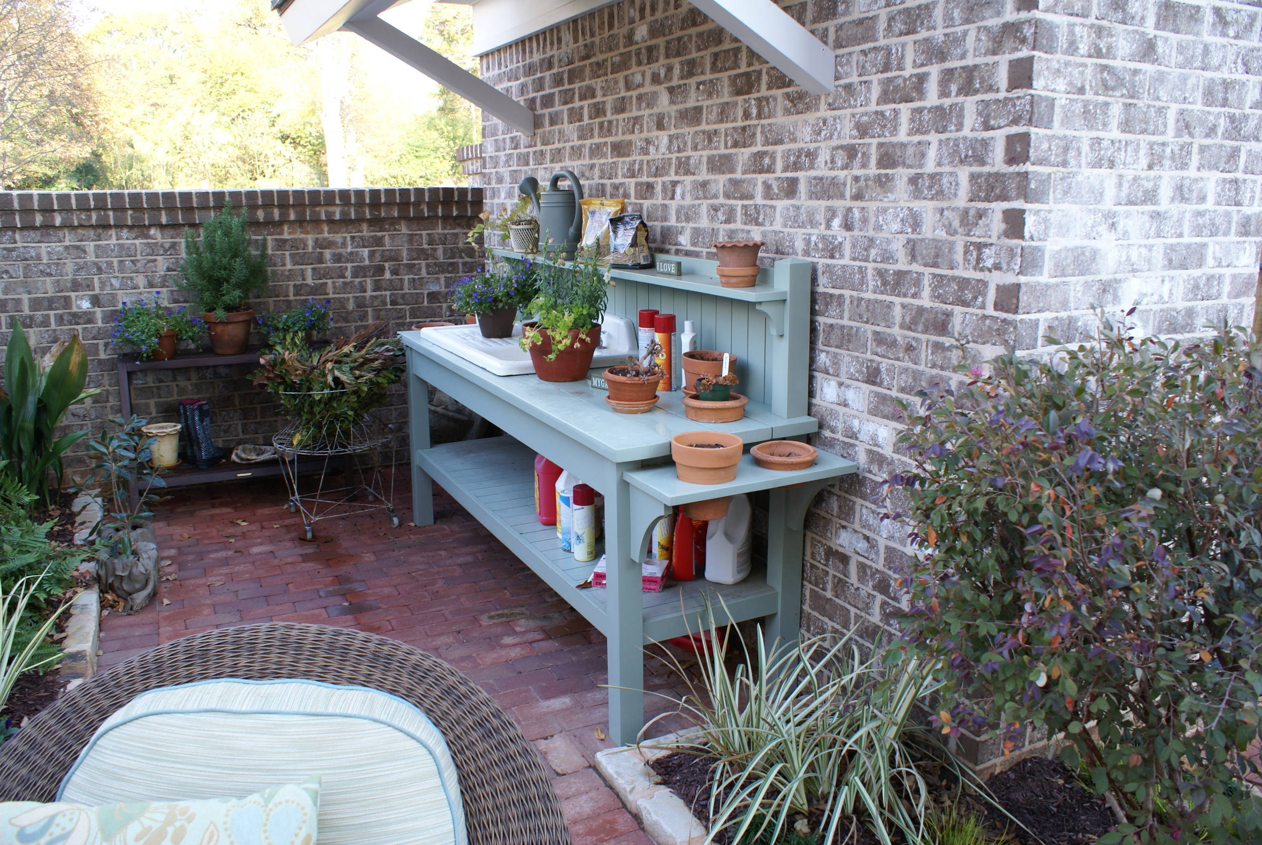 Great Home Project: How to Set Up a Potting Station