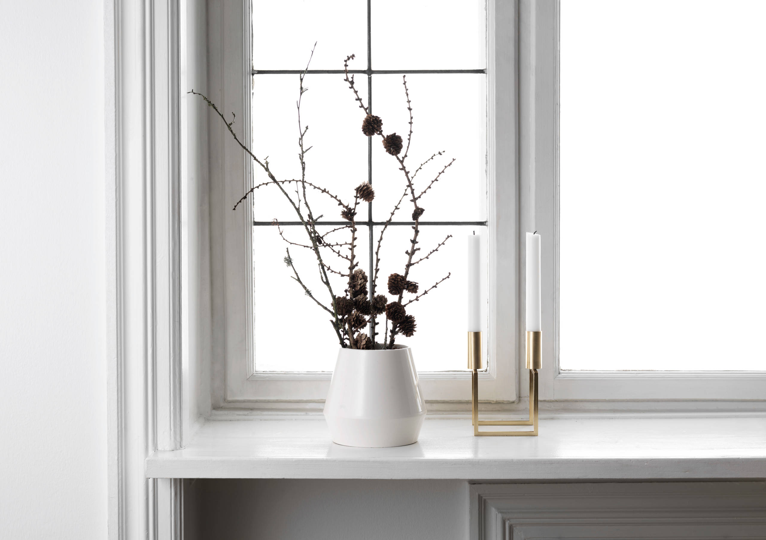 13 Ideen, wie Sie die Fensterbank weihnachtlich dekorieren