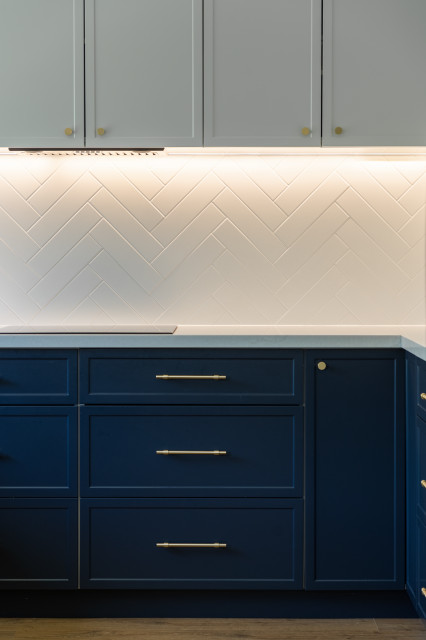 Transitional Kitchen Refurbishment transitional-kitchen
