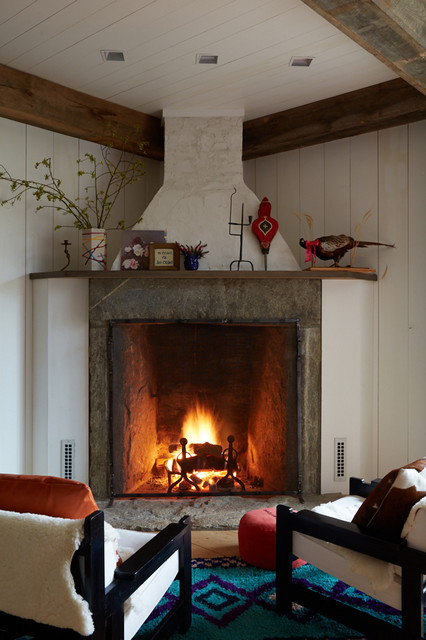 West Cornwall, CT rustikal-wohnzimmer