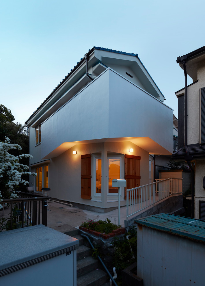 他の地域にあるコンテンポラリースタイルのおしゃれな家の外観の写真