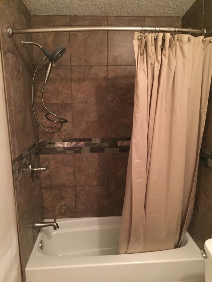 Mid-sized transitional kids' brown tile and porcelain tile alcove bathtub photo