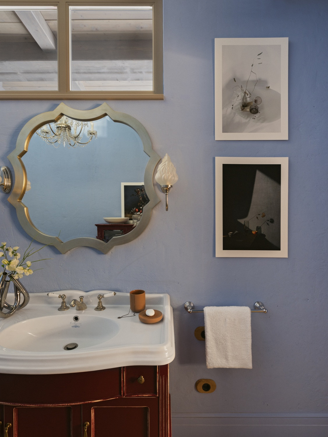 Дом в соснах