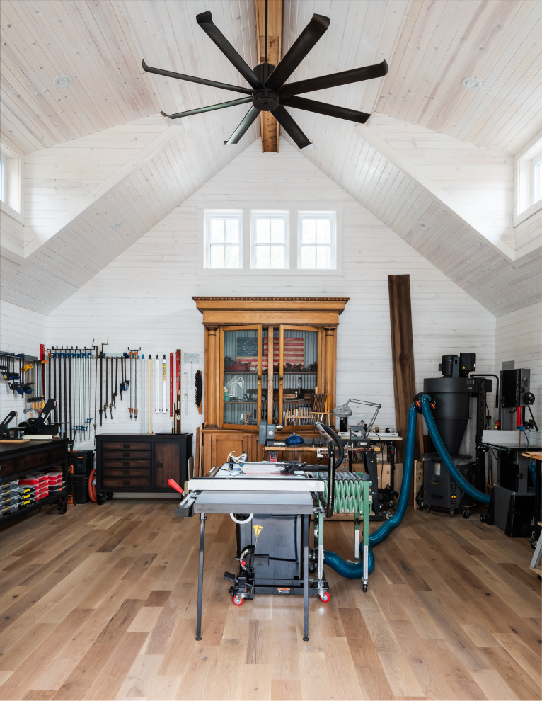 Idéer för att renovera ett stort vintage fristående kontor, studio eller verkstad