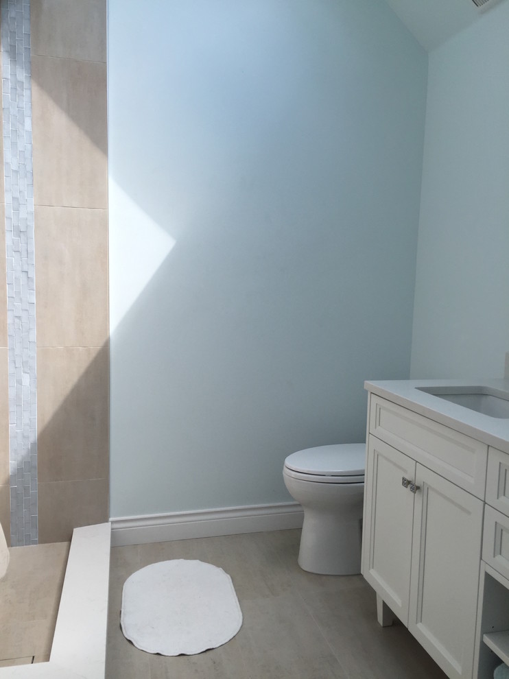 Bathroom towel bar placement